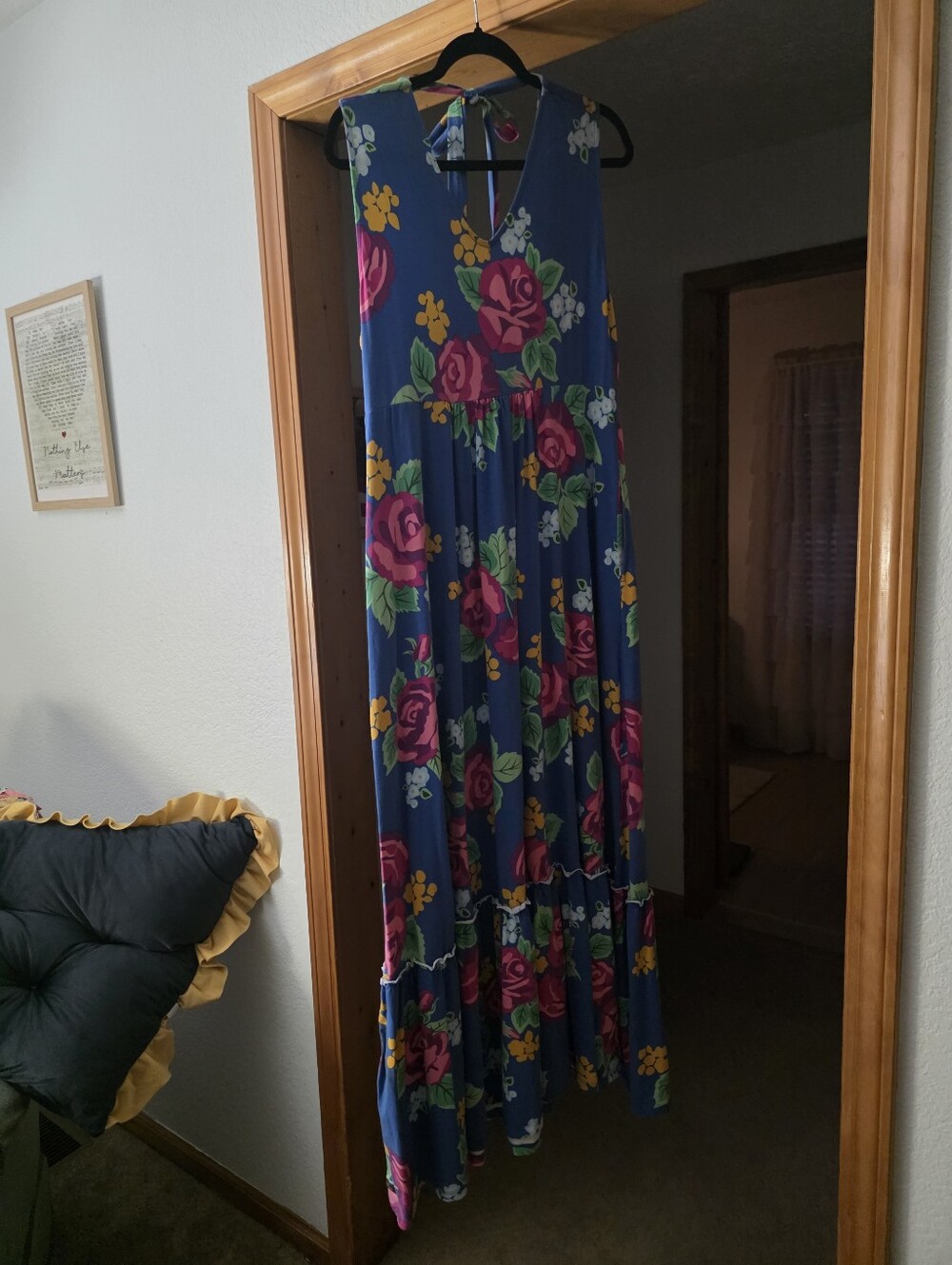 Sleeveless Blue Floral Maxi Dress with V-Neck